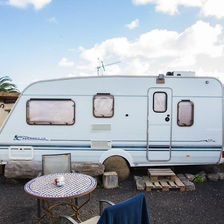 Caravan Apartment Tinajo Luaran gambar